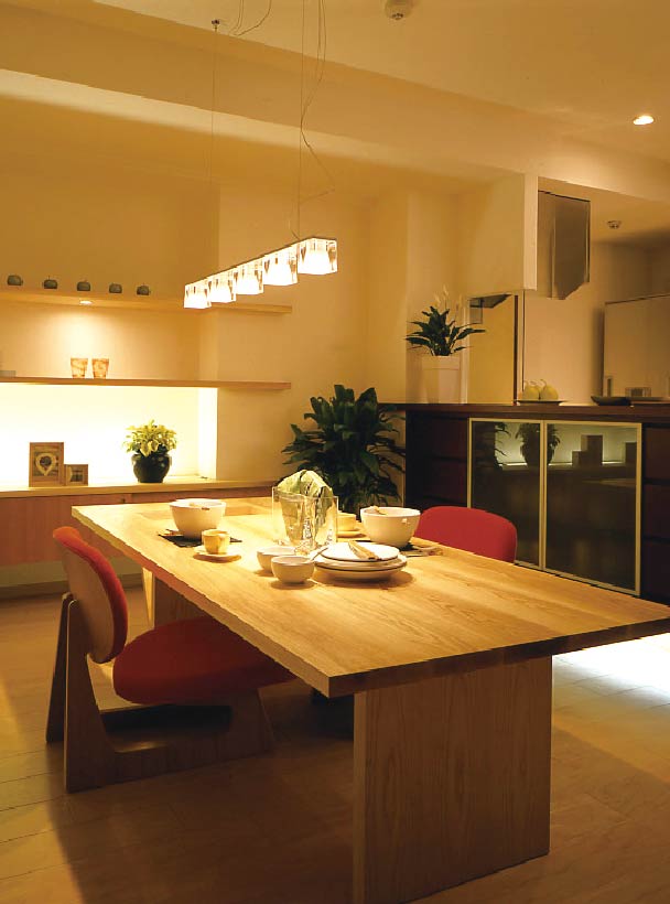 お客様の声から生まれたローテーブルのダイニング（当社施工例）